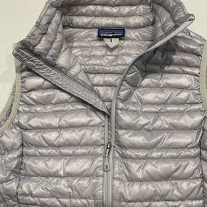 Patagonian silver puff vest. Size extra small, in Great condition.